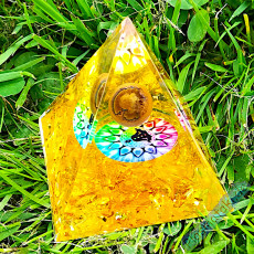 Plasma Orgon Pyramide Goldenes-Ohm